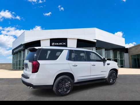 Certified 2024 GMC Yukon Denali AWD/4WD image 3