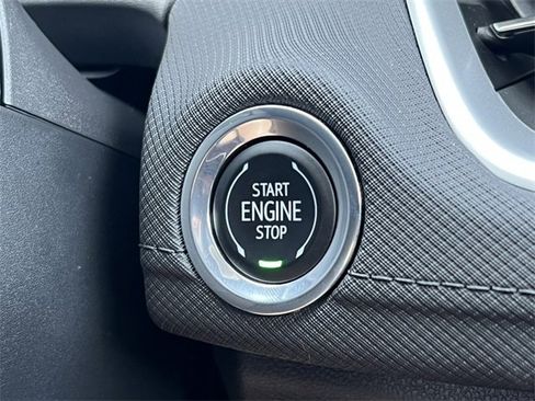 Used 2025 Chevrolet TrailBlazer LT image 28