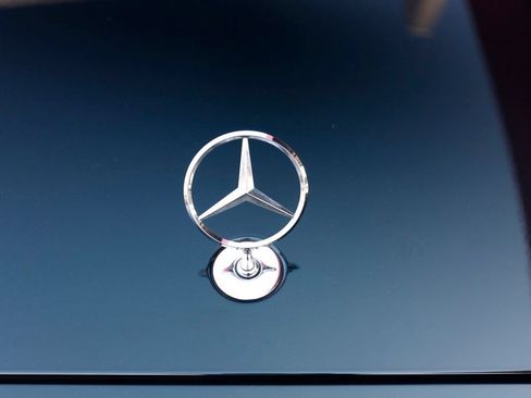 Used 2023 Mercedes-Benz S 580 4MATIC Sedan image 4