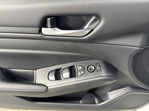 Certified 2024 Nissan Altima 2.5 SV image 21