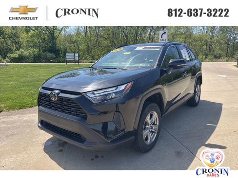Used 2024 Toyota RAV4 XLE FWD image 1