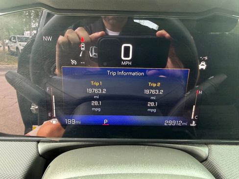 Used 2024 Chevrolet TrailBlazer LS FWD image 14