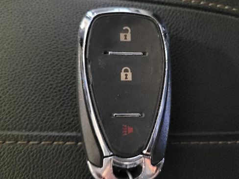 Used 2019 Chevrolet Traverse LS FWD image 32