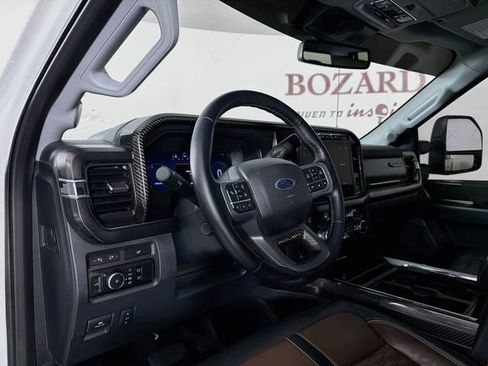 Used 2024 Ford F250 Lariat w/ Lariat Ultimate Package AWD/4WD image 11
