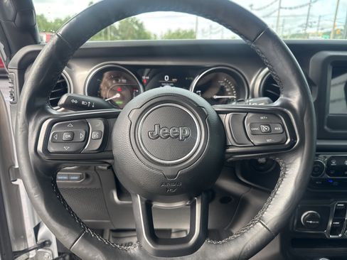 Used 2023 Jeep Wrangler Unlimited w/ Cold Weather Group AWD/4WD image 17