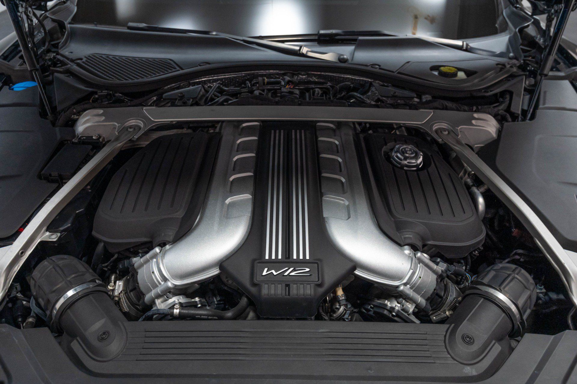 Used 2020 Bentley Flying Spur W12 AWD/4WD image 71