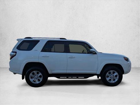 Certified 2022 Toyota 4Runner SR5 Premium image 4