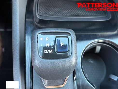Used 2021 Nissan Rogue SV w/ Premium Package FWD image 14