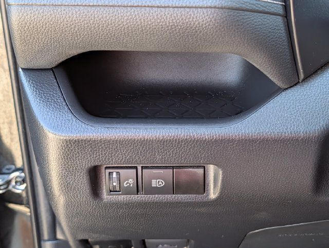 Used 2024 Toyota RAV4 XLE AWD/4WD image 22