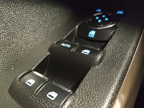 Used 2020 Ford EcoSport Titanium FWD image 27