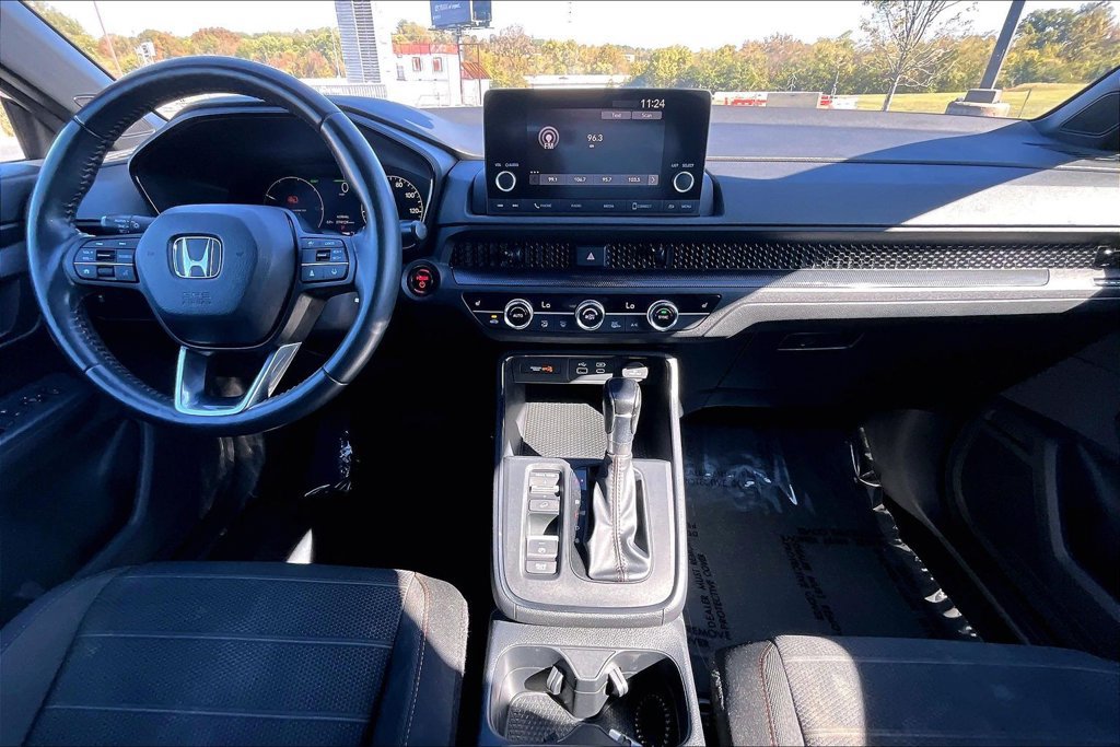 Used 2023 Honda CR-V Sport image 9