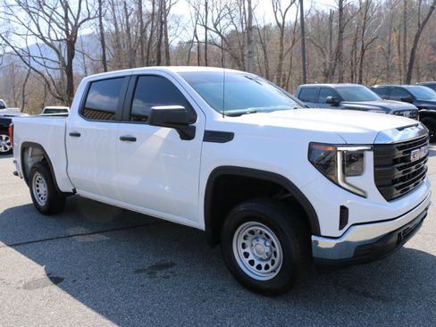 Used 2022 GMC Sierra 1500 Pro w/ Pro Value Package image 10