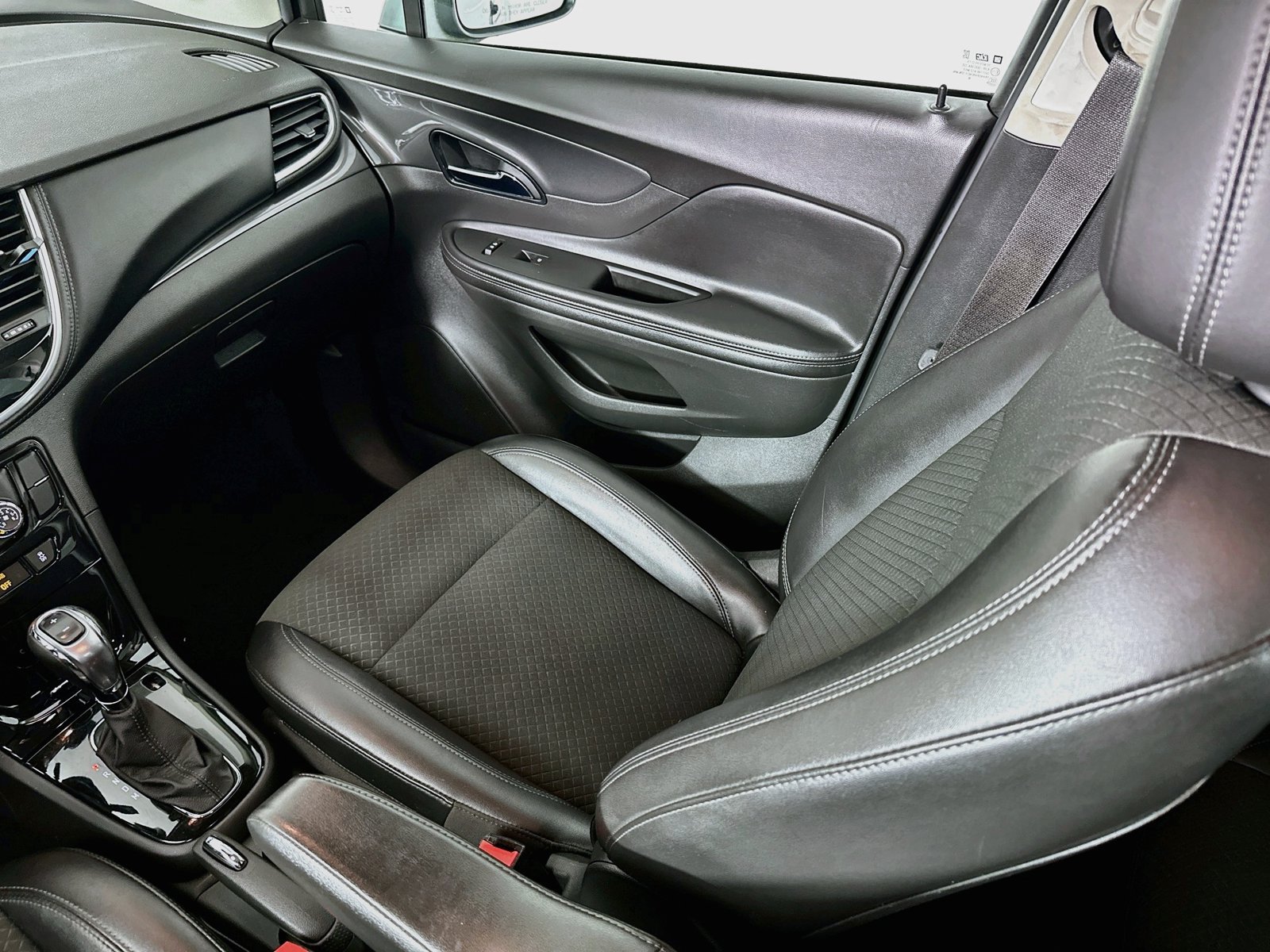 Used 2019 Buick Encore Preferred FWD image 23
