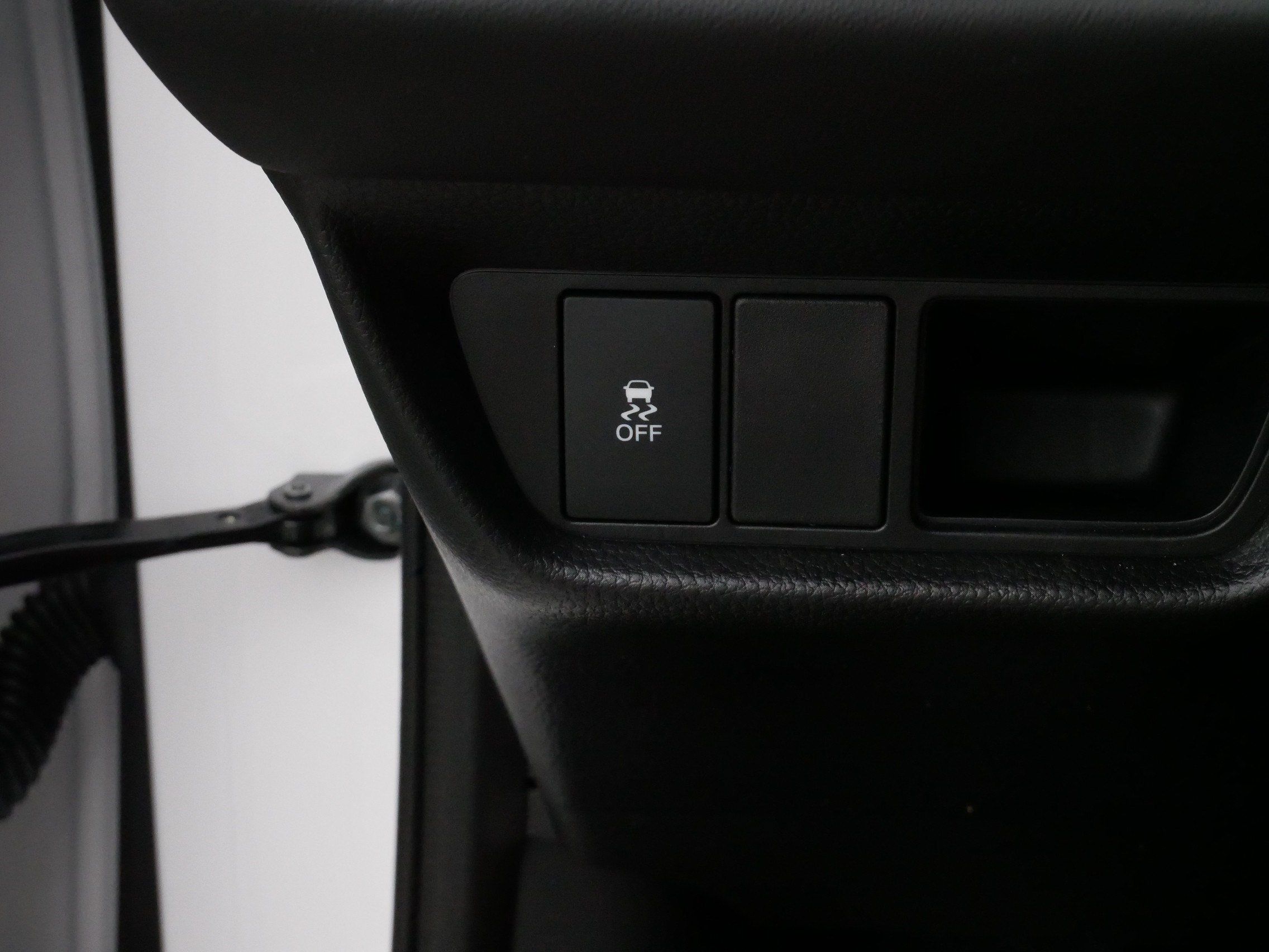 Used 2027 Honda HR-V EX-L image 27