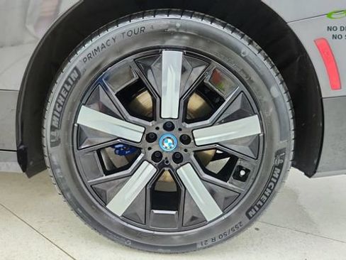 Used 2024 BMW iX xDrive50 w/ Sport Package AWD/4WD image 58