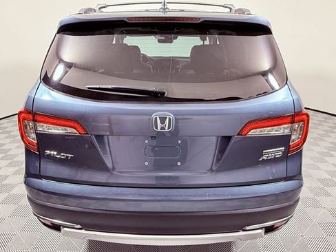 Used 2019 Honda Pilot Touring image 3