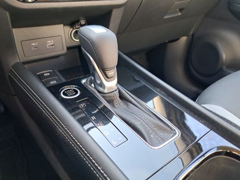 Certified 2024 Nissan Kicks SR w/ SR Premium Package image 30