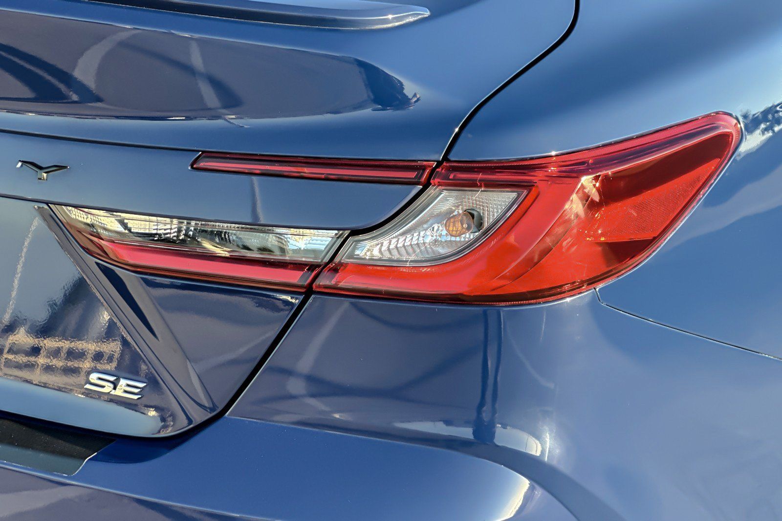 Used 2025 Toyota Camry SE w/ Convenience Package FWD image 25