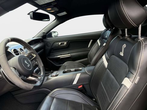Used 2020 Ford Mustang Shelby GT500 w/ Technology Package image 45