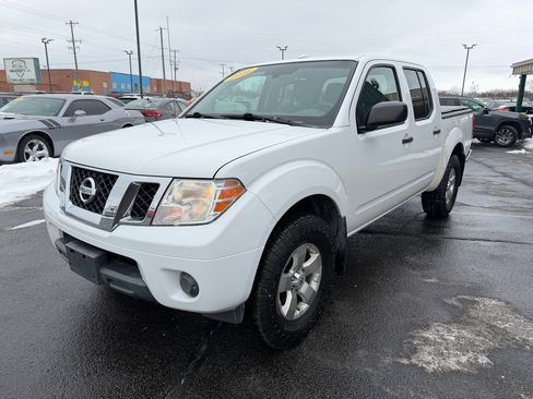Used 2012 Nissan Frontier SV w/ SV Premium Utility Pkg image 7