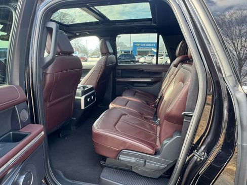 Used 2024 Ford Expedition Max Limited image 30