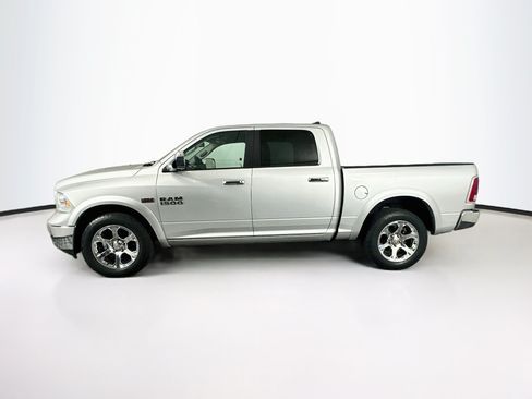 Used 2016 RAM 1500 Laramie AWD/4WD image 4