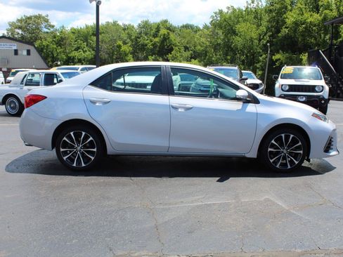 Used 2019 Toyota Corolla SE FWD image 4