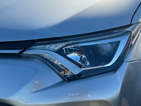 Used 2017 Toyota RAV4 LE w/ Carpet Mat Package FWD image 11