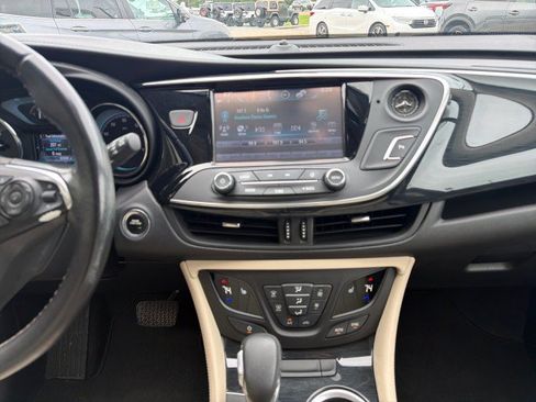 Used 2017 Buick Envision Preferred FWD image 18
