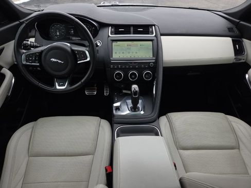 Used 2019 Jaguar E-PACE R-Dynamic SE image 32
