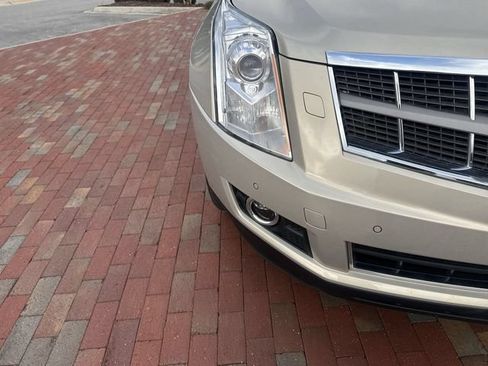 Used 2011 Cadillac SRX Premium FWD image 21