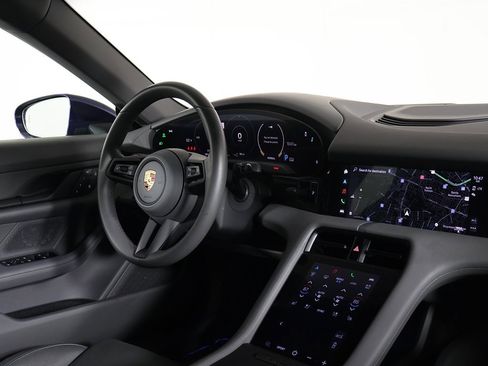 Used 2023 Porsche Taycan image 29