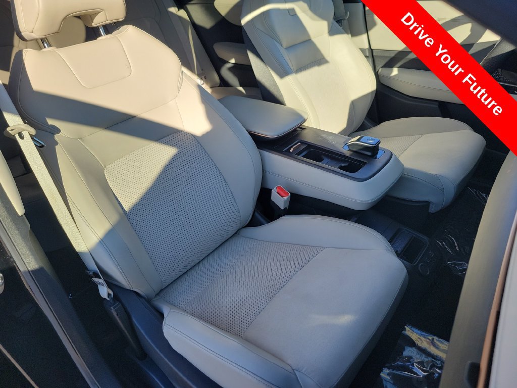 Used 2024 Nissan Ariya FWD image 22
