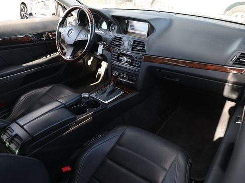 Used 2011 Mercedes-Benz E 550 Cabriolet w/ Premium 2 Pkg image 21
