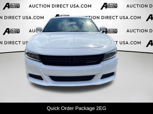 Used 2022 Dodge Charger SXT RWD image 2