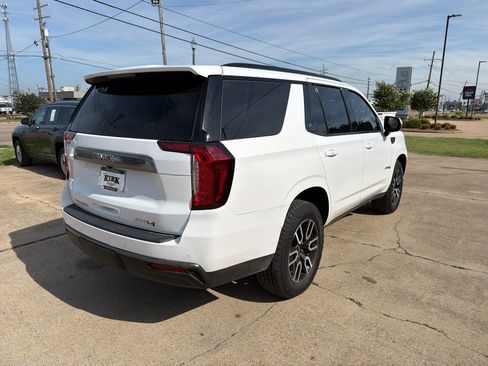 Used 2021 GMC Yukon AT4 AWD/4WD image 5