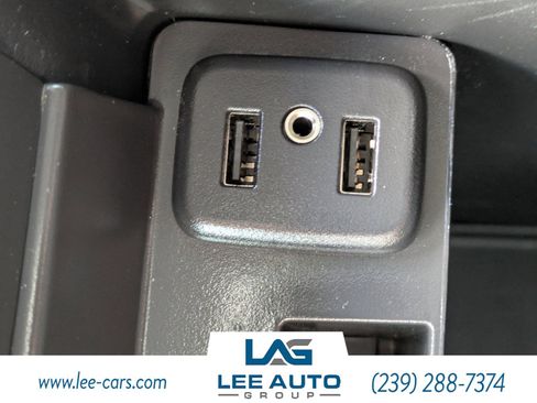 Used 2018 Chevrolet Tahoe Premier RWD image 34