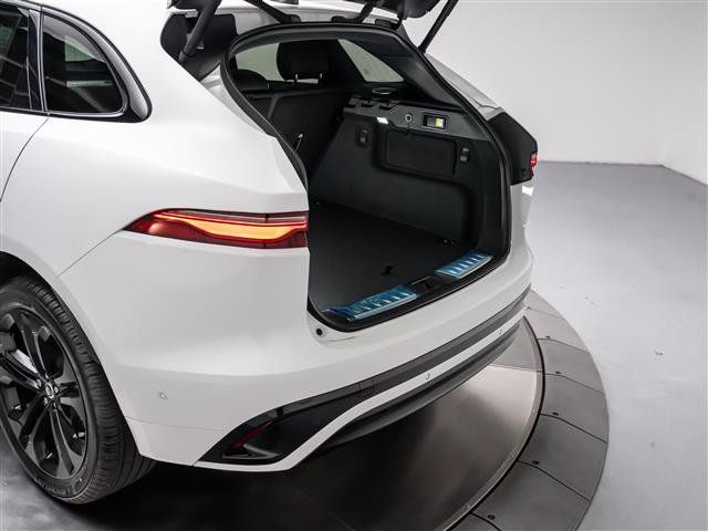 New 2026 Jaguar F-PACE R-Dynamic S AWD/4WD image 31