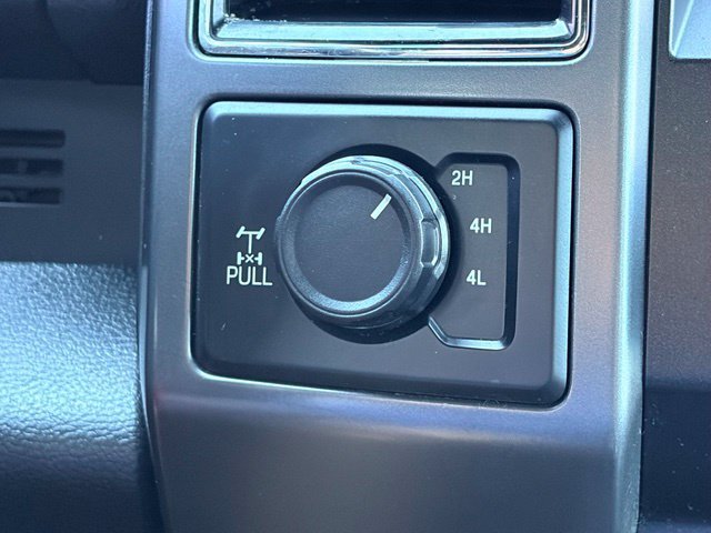 Certified 2019 Ford F150 XLT w/ Equipment Group 302A Luxury AWD/4WD image 24