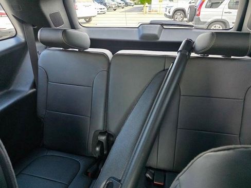 Certified 2023 Chevrolet Traverse Premier w/ Redline Edition image 15