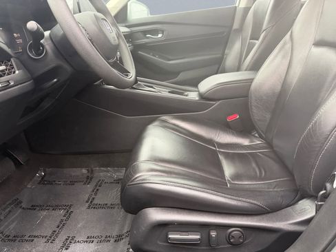 Used 2023 Honda Accord EX image 6