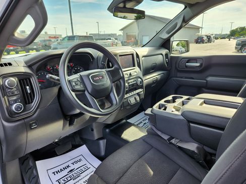 Used 2023 GMC Sierra 1500 Pro w/ Pro Value Package AWD/4WD image 12