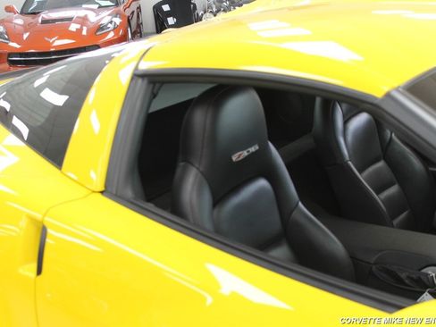 Used 2007 Chevrolet Corvette Z06 w/ Preferred Equipment Group RWD image 23