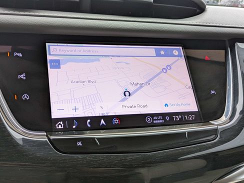 Used 2023 Cadillac XT6 Premium Luxury w/ Technology Package FWD image 22