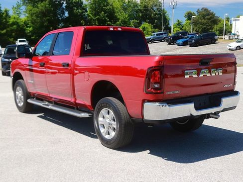 Used 2026 RAM 2500 Big Horn AWD/4WD image 5