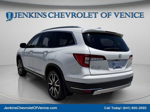 Used 2022 Honda Pilot Touring image 7