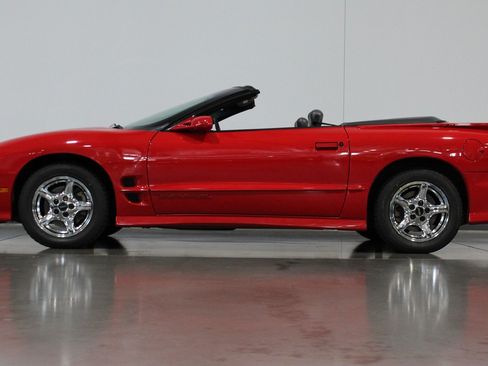 Used 1999 Pontiac Firebird Trans Am RWD image 37