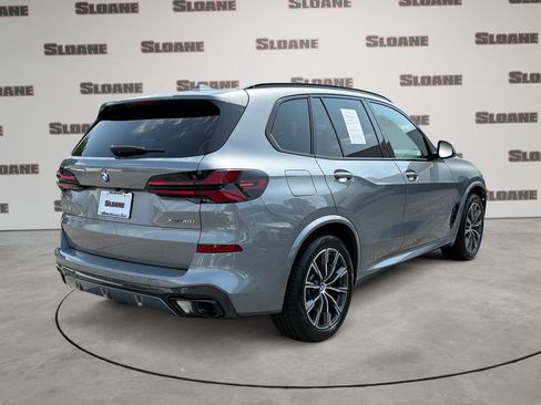Used 2024 BMW X5 xDrive40i w/ M Sport Package AWD/4WD image 5