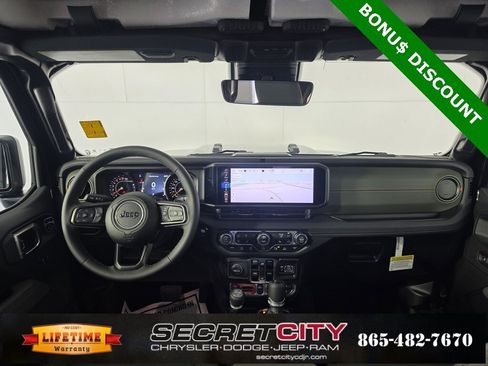 New 2025 Jeep Gladiator Mojave image 28