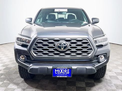 Certified 2020 Toyota Tacoma TRD Off-Road w/ Technology Package AWD/4WD image 2